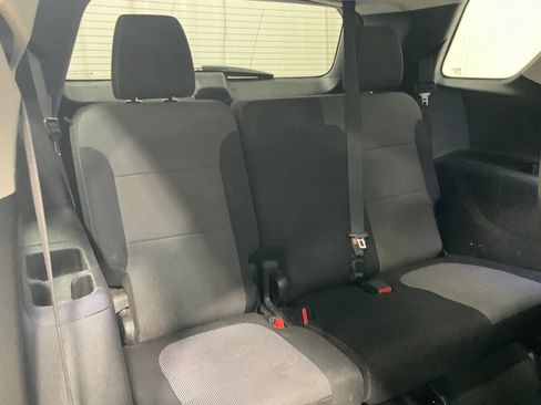 Used 2018 Chevrolet Traverse LT AWD/4WD image 23