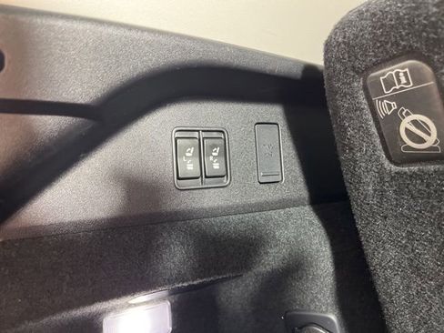 Used 2019 Lexus RX 450hL Luxury image 54