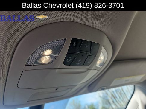 Used 2024 Chrysler Pacifica Touring-L FWD image 19