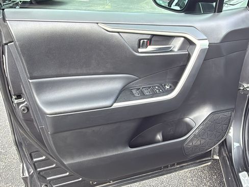 Used 2024 Toyota RAV4 XLE AWD/4WD image 10