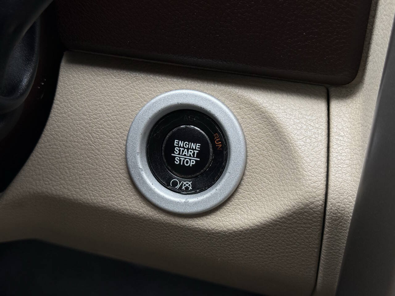 Used 2017 RAM 2500 Laramie AWD/4WD image 28