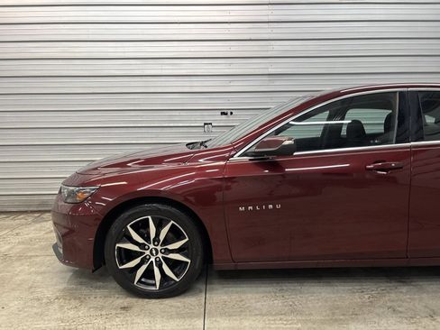 Used 2016 Chevrolet Malibu LT image 3