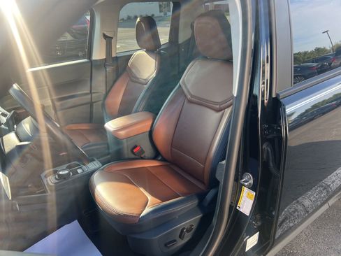 Used 2024 Ford Maverick Lariat FWD image 24