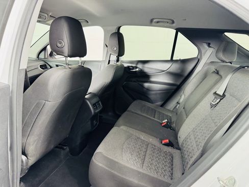 Used 2023 Chevrolet Equinox LT FWD image 17