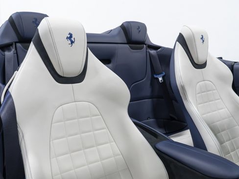 Used 2025 Ferrari Roma Spider image 67