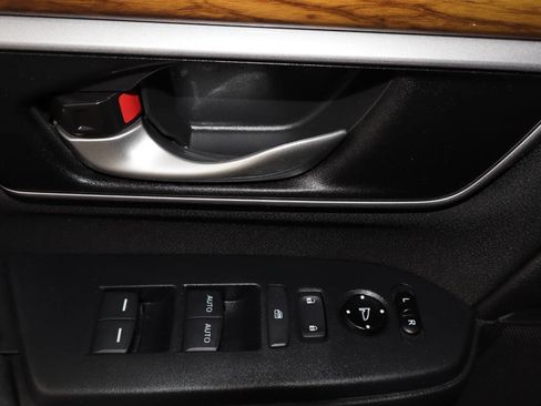 Used 2017 Honda CR-V EX image 14
