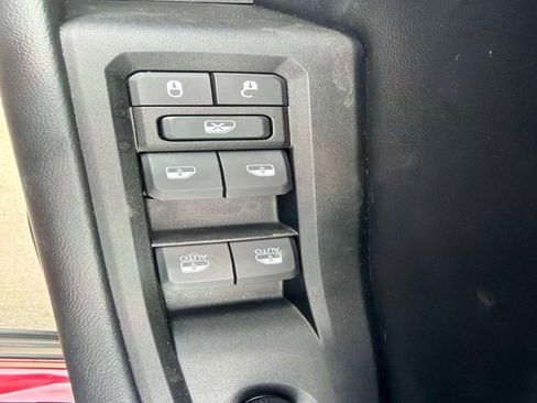 Used 2025 Jeep Grand Cherokee L Altitude AWD/4WD image 20