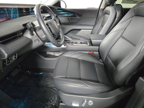 New 2026 Lincoln Nautilus Premier AWD/4WD image 12