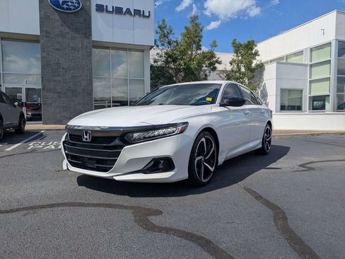 Used 2022 Honda Accord Sport image 9