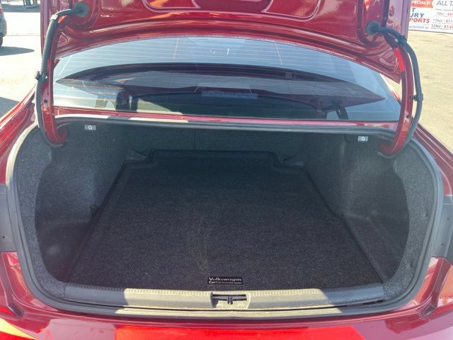 Used 2017 Volkswagen Passat 1.8T R-Line FWD image 34