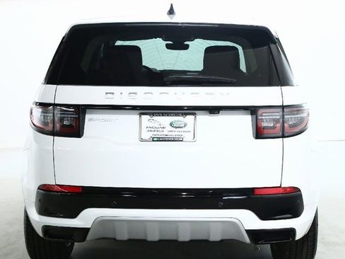 Used 2025 Land Rover Discovery Sport S image 7