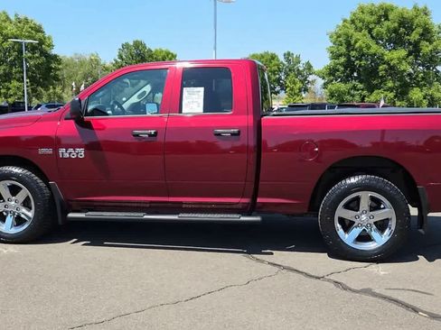 Used 2018 RAM 1500 Express w/ Express Value Package AWD/4WD image 5
