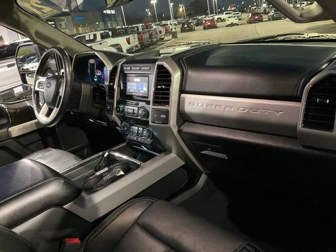 Used 2021 Ford F250 Lariat image 21