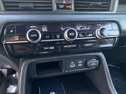 Used 2023 Honda Pilot EX-L image 17