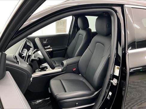 Used 2026 Mercedes-Benz GLA 250 image 16