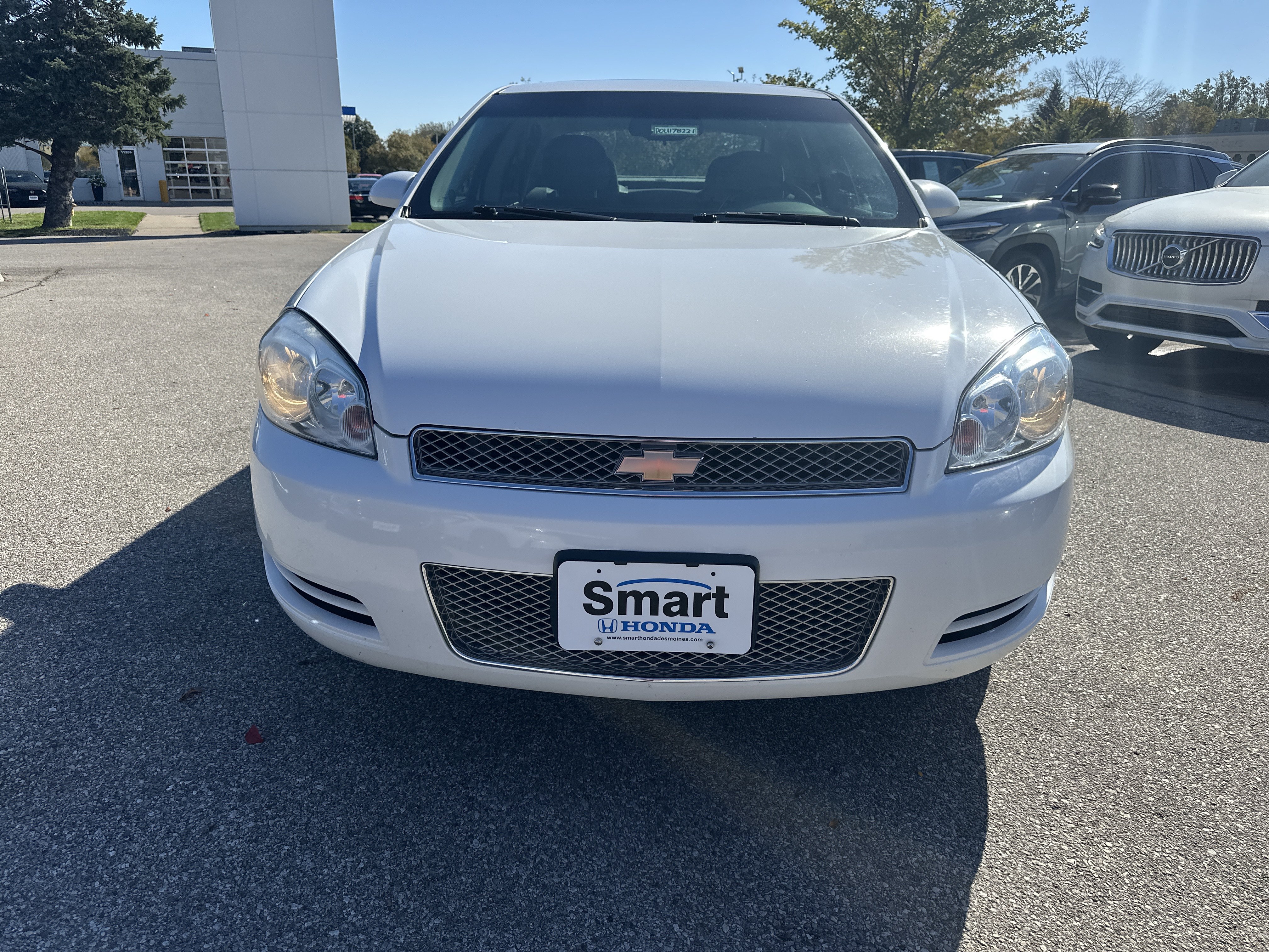 Used 2014 Chevrolet Impala LT w/ LT Sunroof Package FWD image 8