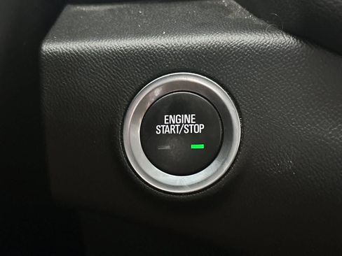 Used 2022 GMC Terrain Denali w/ Denali Premium Package AWD/4WD image 24