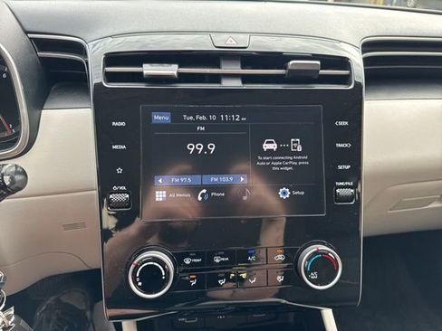 Used 2023 Hyundai Tucson SE image 19