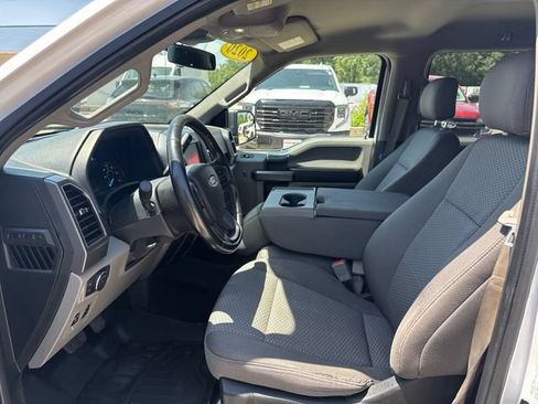 Used 2020 Ford F150 XLT w/ Equipment Group 302A Luxury AWD/4WD image 9