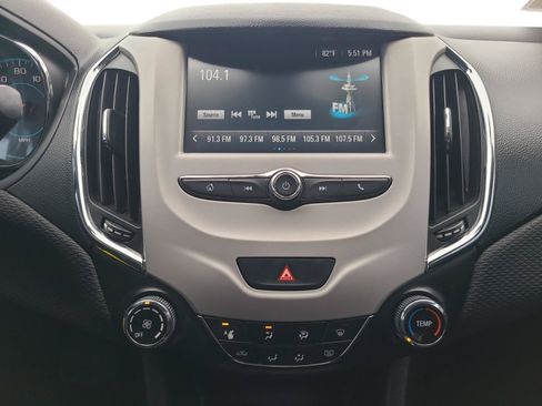Used 2017 Chevrolet Cruze LS FWD image 14
