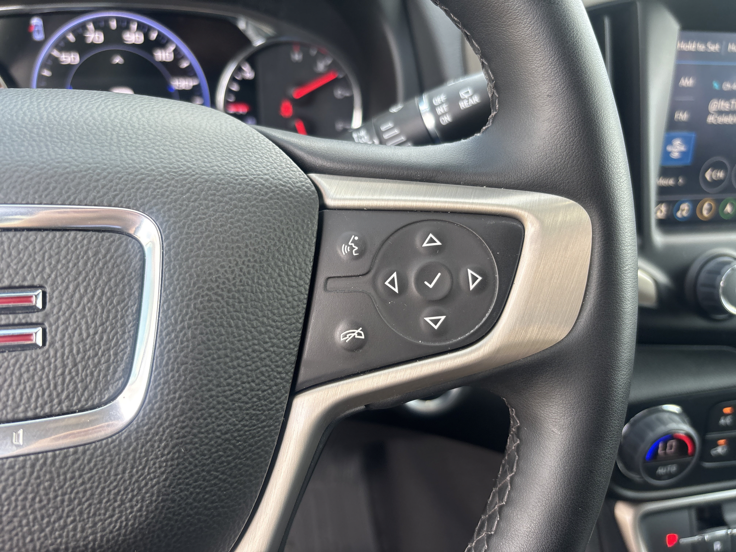 Used 2024 GMC Terrain Denali w/ LPO, Floor Liner Package AWD/4WD image 13