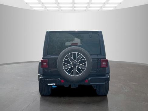 Certified 2023 Jeep Wrangler Unlimited Sahara AWD/4WD image 6