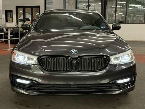 Used 2018 BMW 530i xDrive image 3