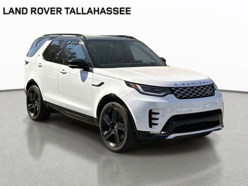 Used 2024 Land Rover Discovery Metropolitan Edition AWD/4WD image 3