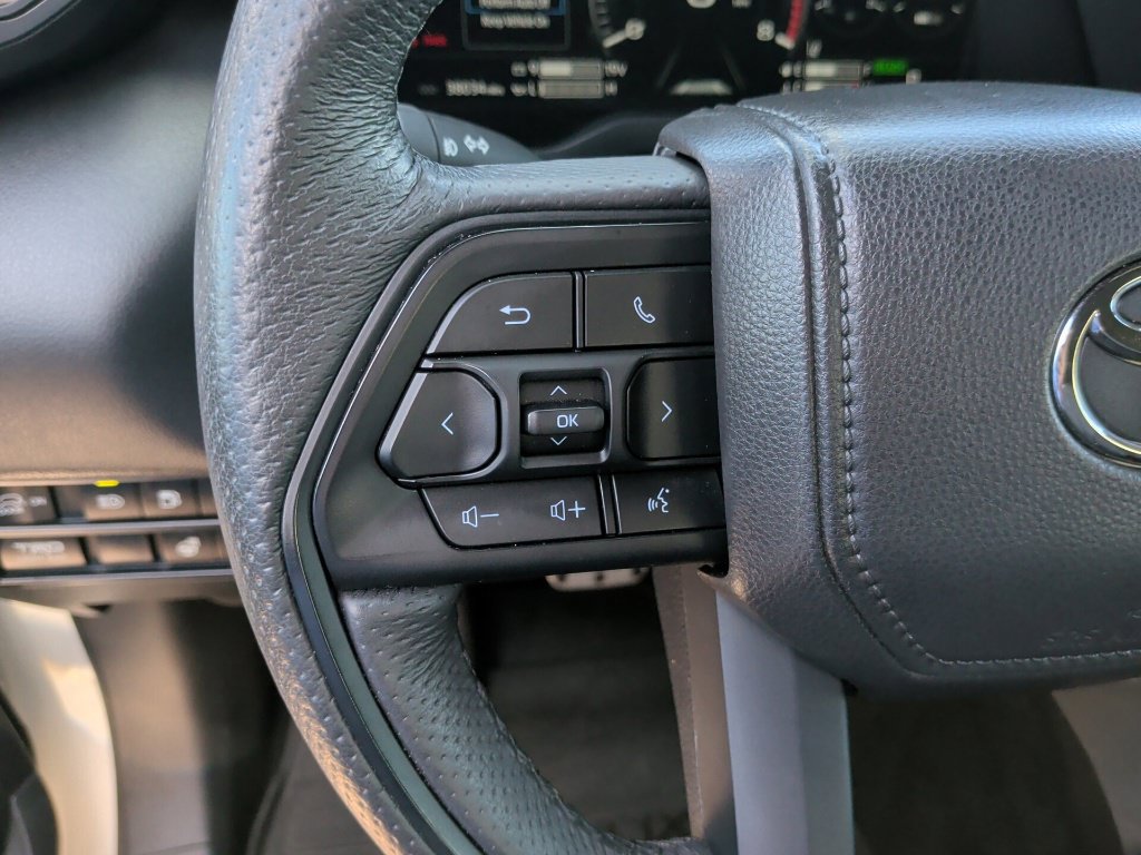 Used 2025 Toyota Sequoia TRD Pro AWD/4WD image 18