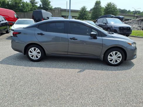 Used 2024 Nissan Versa S w/ Trunk Package FWD image 5