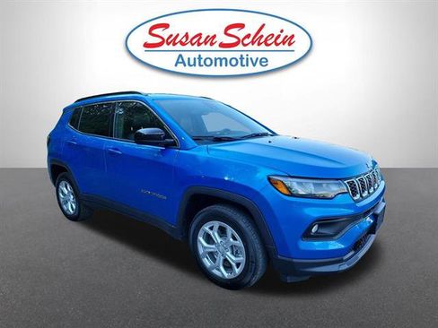 Used 2024 Jeep Compass Latitude AWD/4WD image 21
