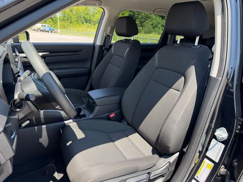 Certified 2025 Honda CR-V LX image 5