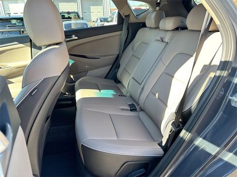 Used 2021 Hyundai Tucson Limited w/ Cargo Package image 18