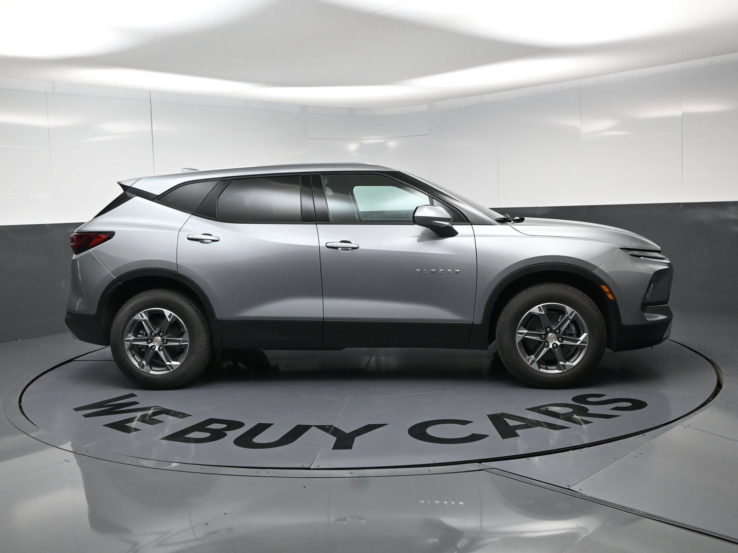 Used 2026 Chevrolet Blazer LT FWD image 10