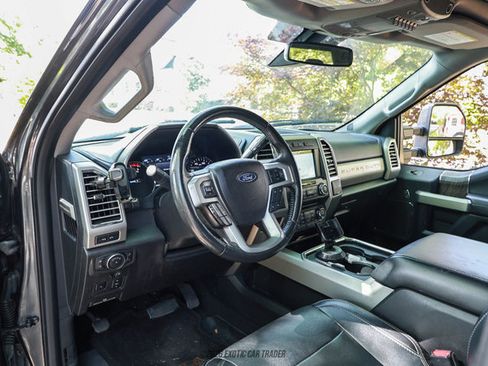 Used 2017 Ford F350 Lariat w/ Lariat Ultimate Package AWD/4WD image 22