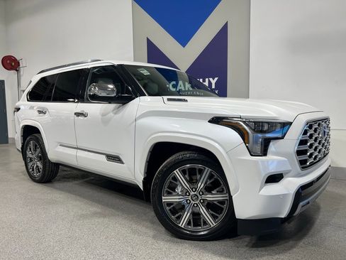 Used 2023 Toyota Sequoia Capstone image 2