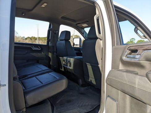 Used 2024 Chevrolet Silverado 2500 LTZ w/ LTZ Plus Package image 50