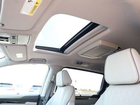 Used 2023 Honda Odyssey Elite image 28