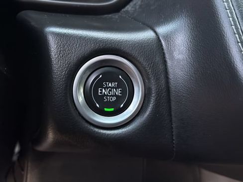 Used 2024 Chevrolet Tahoe LT AWD/4WD image 28
