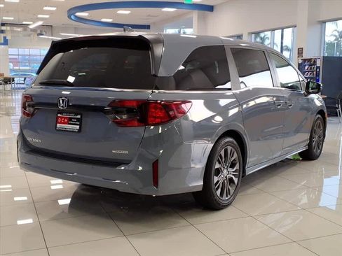 New 2026 Honda Odyssey Touring image 3