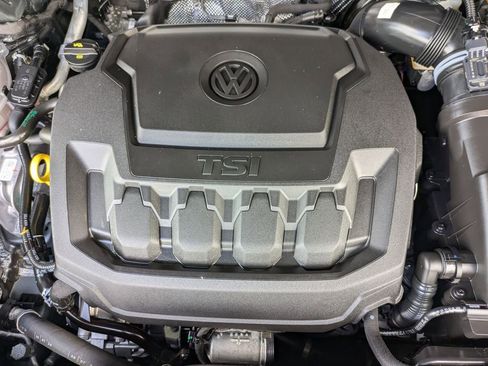 Used 2024 Volkswagen Tiguan Wolfsburg Edition image 35