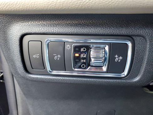 New 2026 Lincoln Corsair Premiere image 14