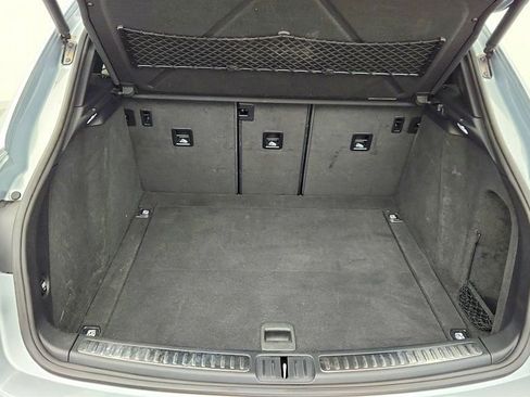 Used 2020 Porsche Macan image 23