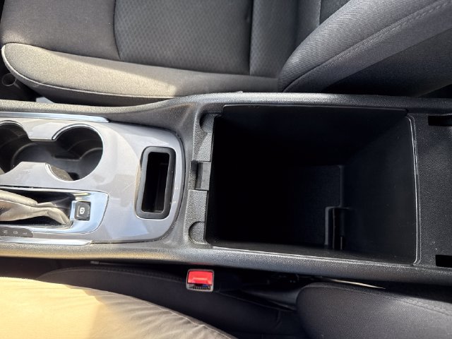 Used 2025 Chevrolet Malibu LT FWD image 30