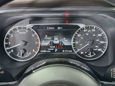 Used 2022 Nissan Rogue SV FWD image 16