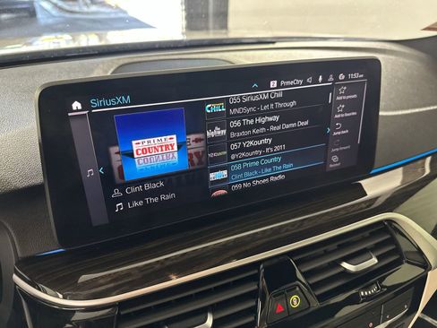 Used 2022 BMW 530e w/ Premium Package RWD image 16