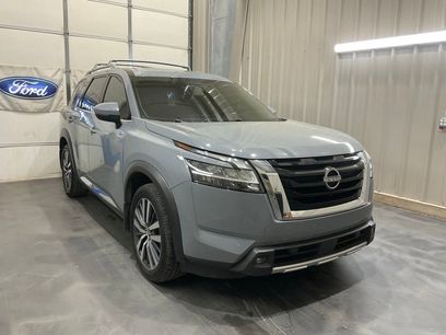 Used 2022 Nissan Pathfinder Platinum w/ Cargo Package