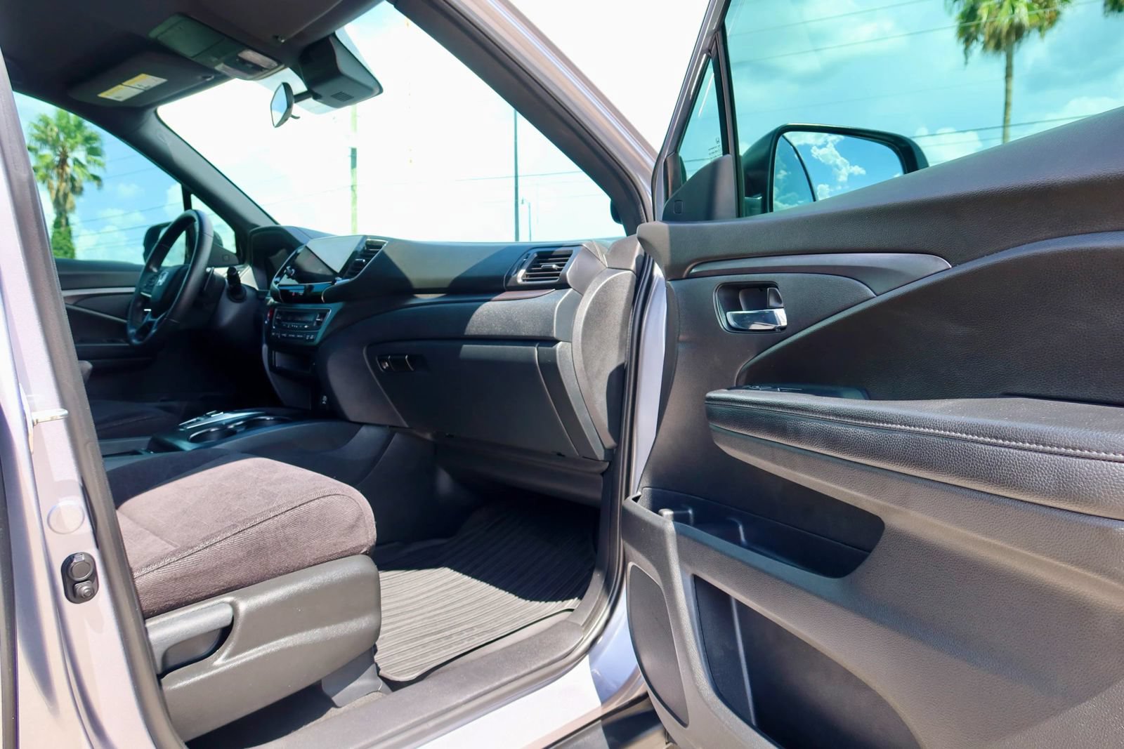 Used 2022 Honda Pilot Sport image 26
