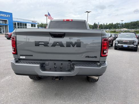 Used 2025 RAM 2500 Big Horn AWD/4WD image 7