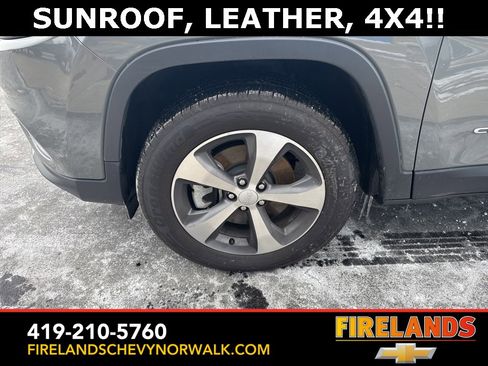 Used 2022 Jeep Cherokee Limited image 10